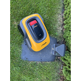 Stiga A750 PŘEDVÁDĚCÍ autonomní robotická sekačka